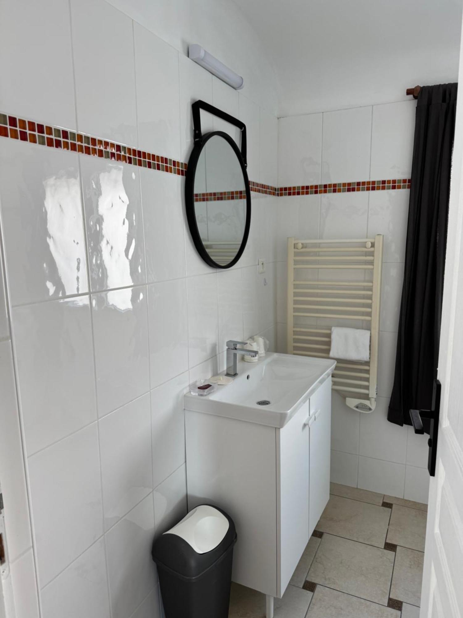 Gites Des Isles - Le Jersey Barneville-Carteret Exterior photo